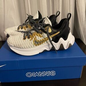 Men’s Nike Giannis Immortality 7.5